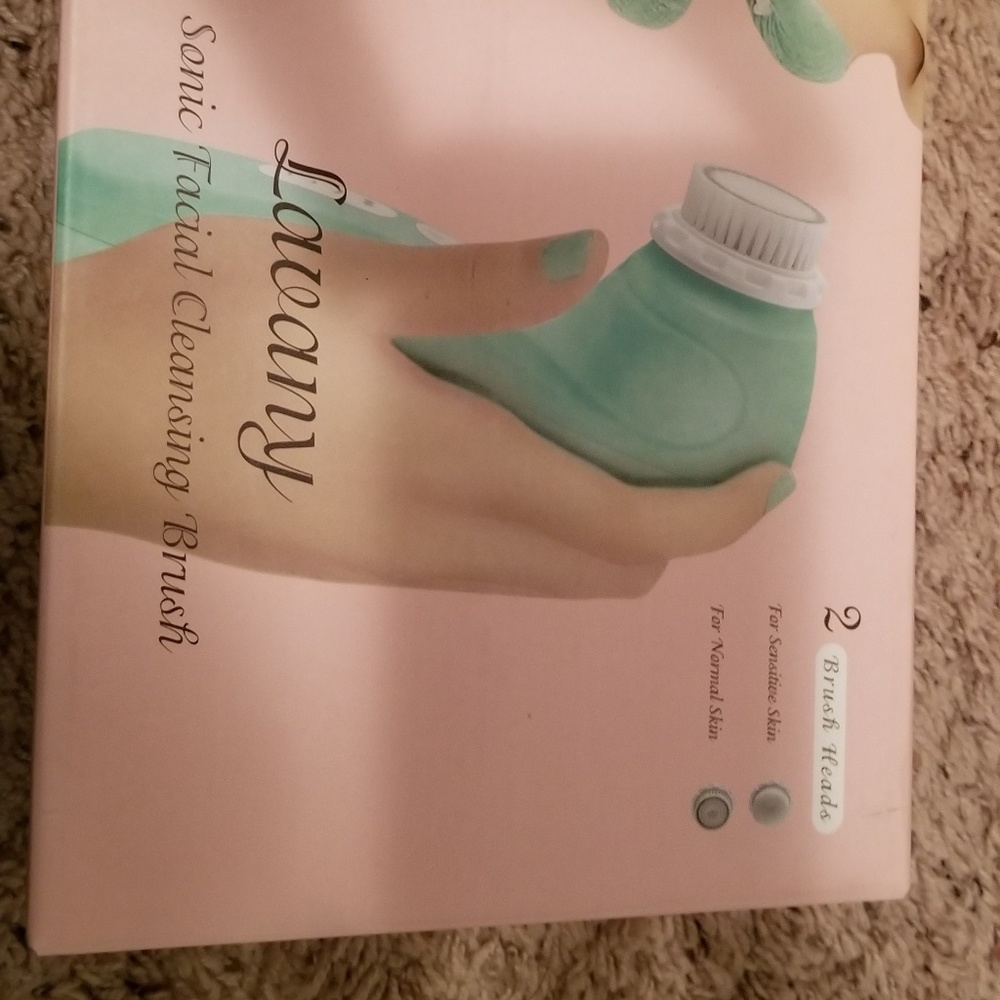 Brand new in the box facial cleaning brush
